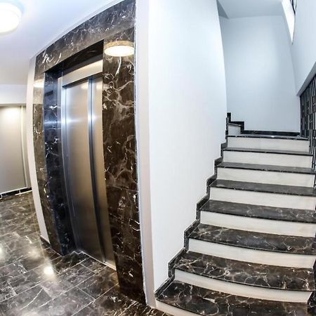 Metropolitan Iassium Apartments Iasi Bagian luar foto