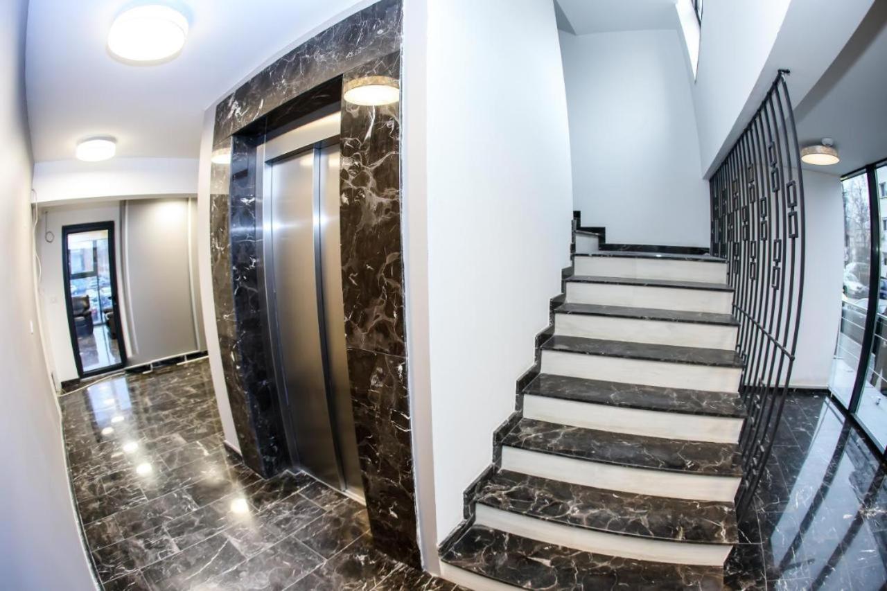 Metropolitan Iassium Apartments Iasi Bagian luar foto